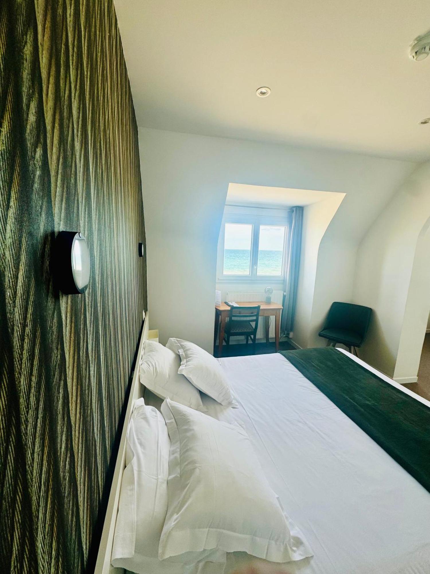 Le Clos Normand Saint-Aubin-Sur-Mer  Eksteriør bilde