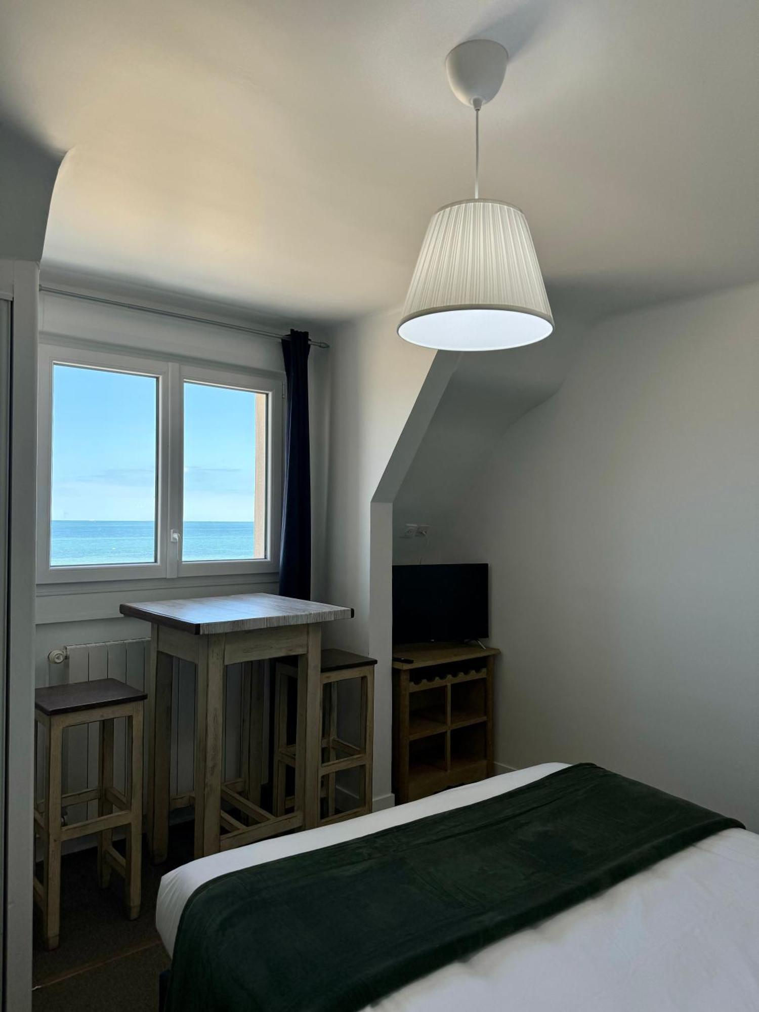 Le Clos Normand Saint-Aubin-Sur-Mer  Eksteriør bilde